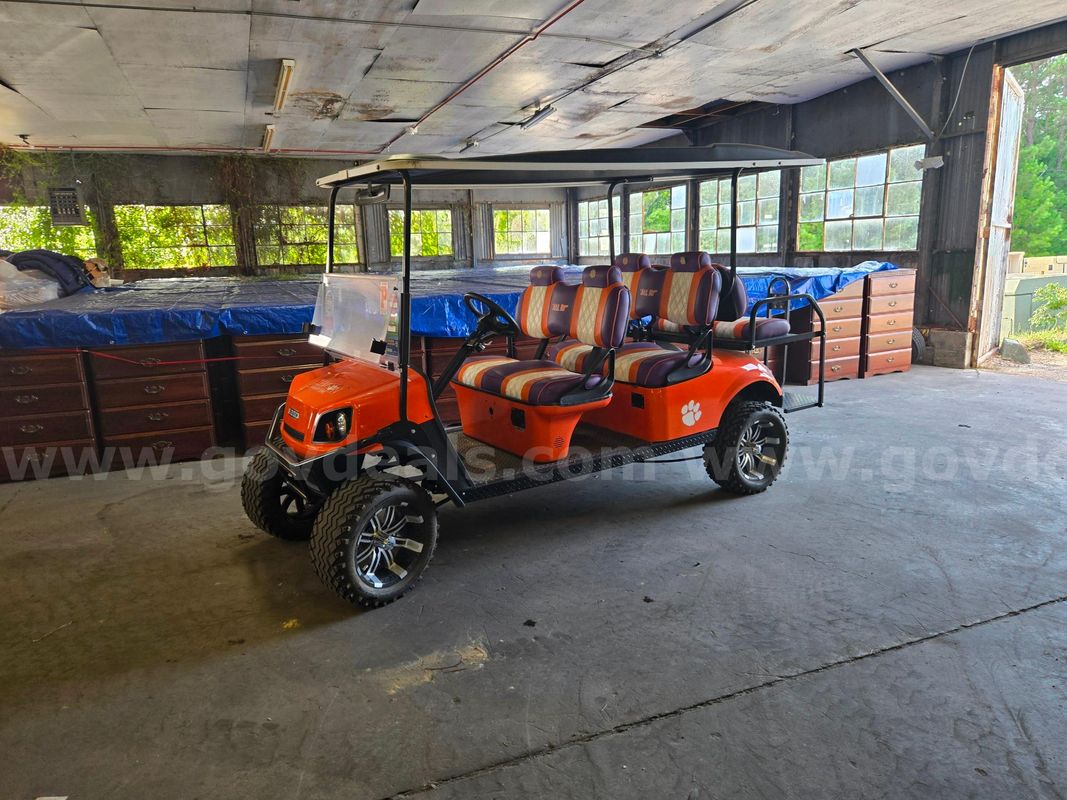 2019 E-Z GO GOLF CART