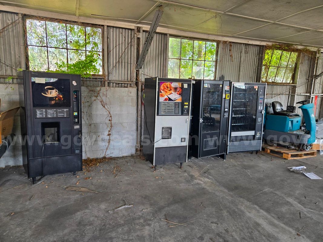 Lot of Vending Machines (Approx 4)