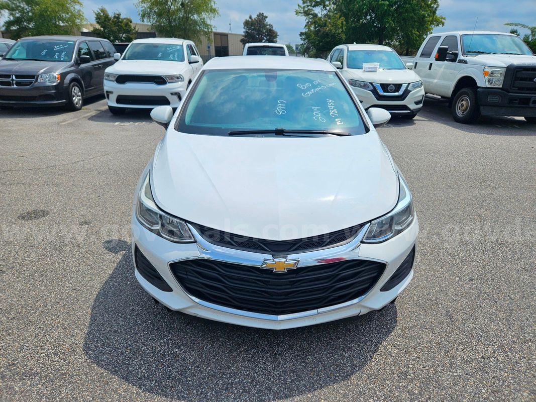 2019 Chevrolet Cruze 4-DR, 1.4L L4 TURBO