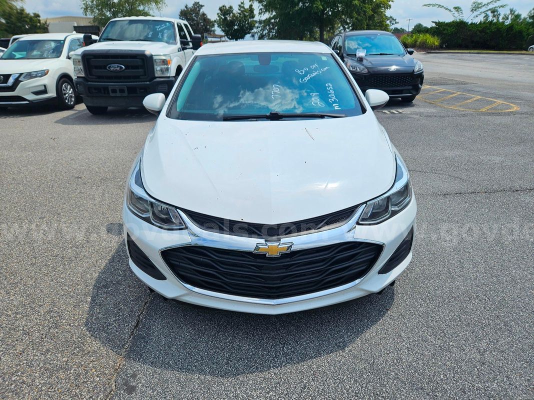 2019 Chevrolet Cruze 4-DR, 1.4L L4 TURBO