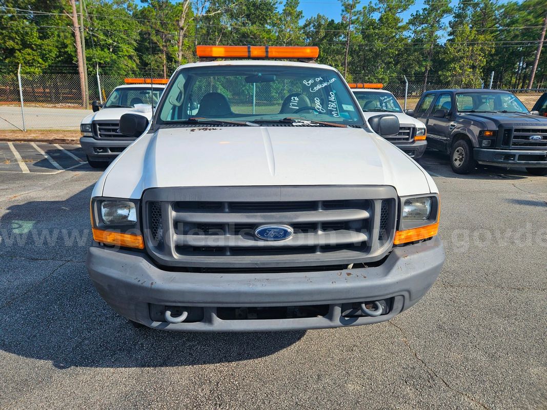 2000 Ford F-250 SD XL Reg. Cab 2WD 2-DR, 5.4L V8 NO CAT