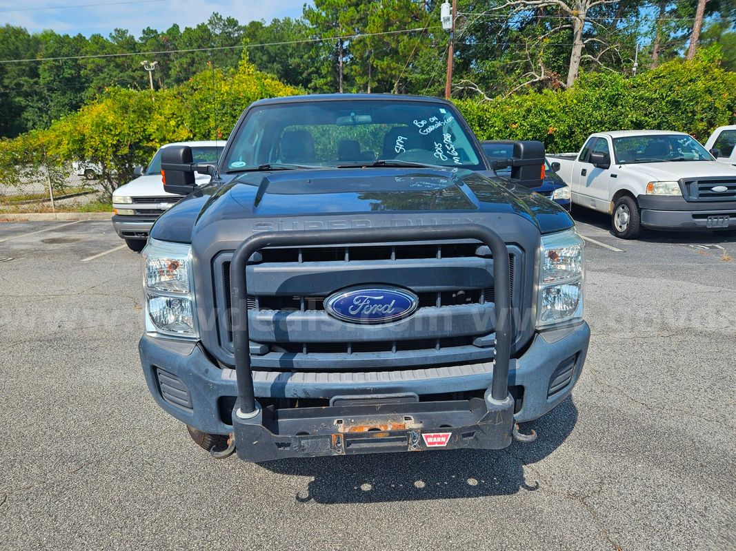 2015 Ford F-250 SD XL Crew Cab 4WD 4-DR, 6.2L V8