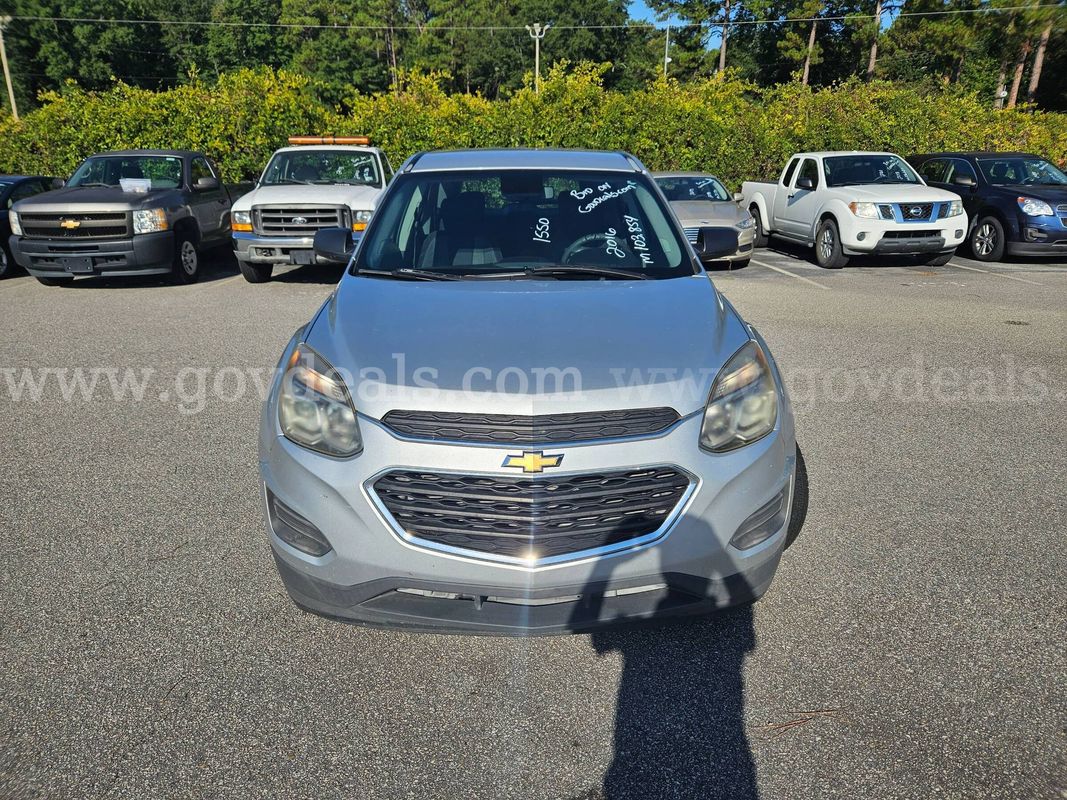 2016 Chevrolet Equinox LS 2WD 4-DR 2.4L L4