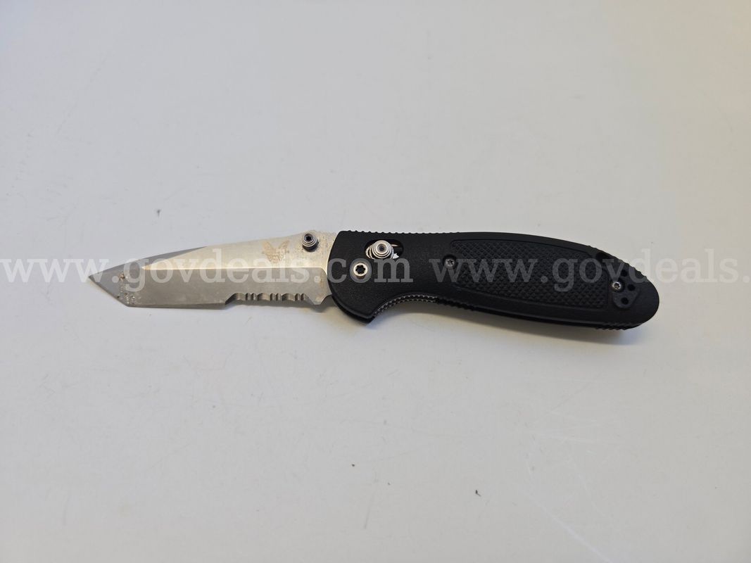 Benchmade 557 Knife