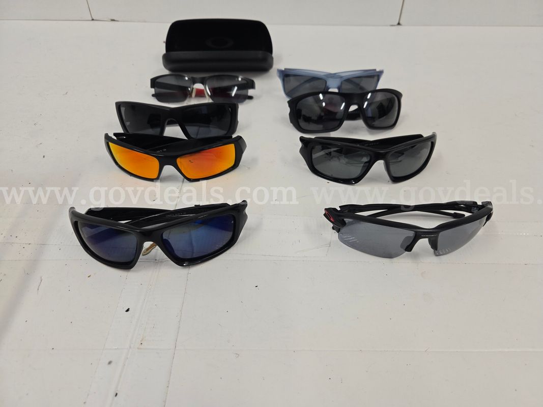 Lot of Oakley Sunglasses (Approx 8)