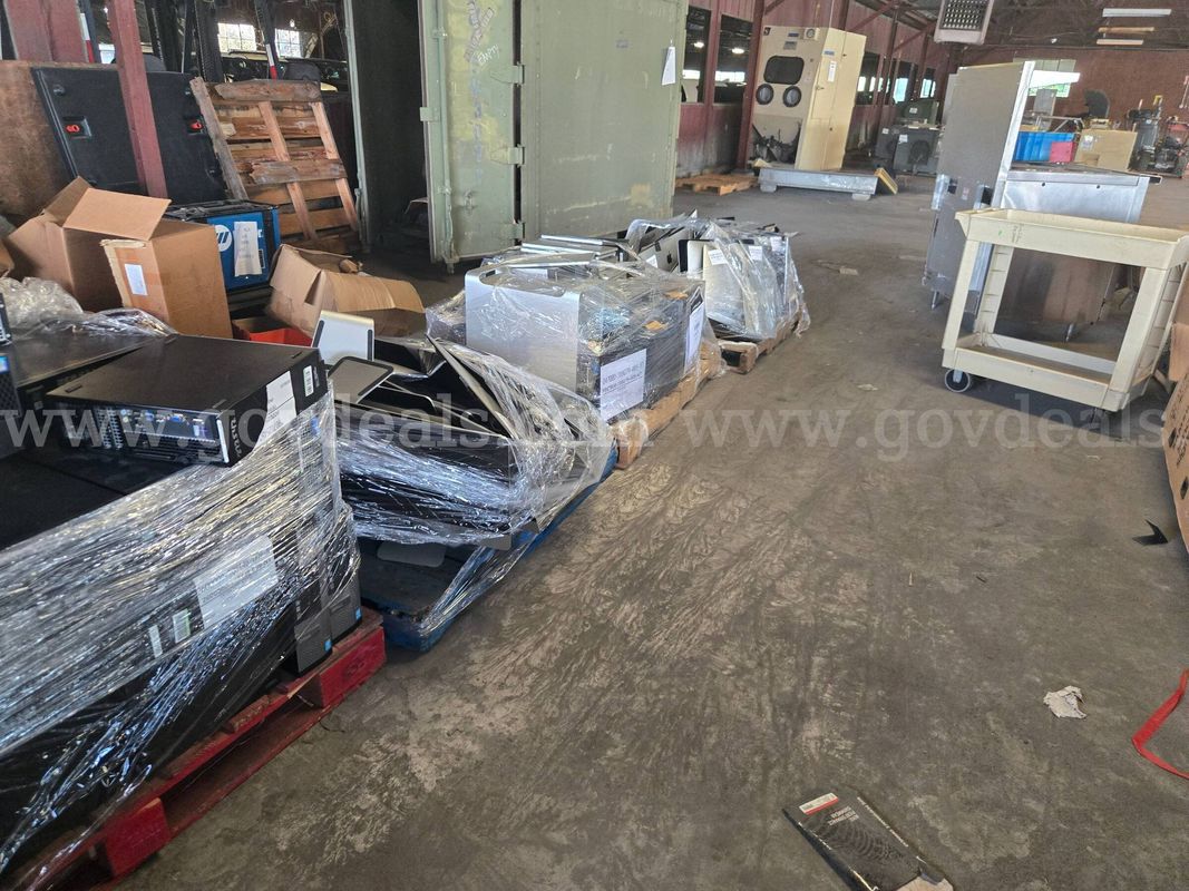 Lot of Computers (5 Pallets)