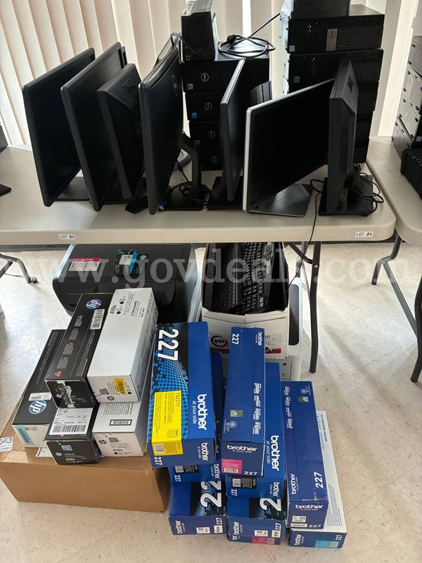 Lot of Desktops, printers and misc 4