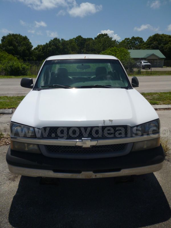 2005 Chevrolet Silverado 1500 Short Bed 2WD