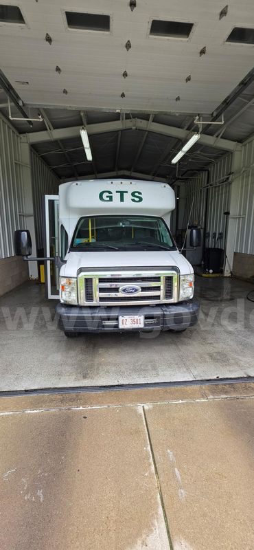 2016 FORD E450 SUPER DUTY PASSENGER BUS