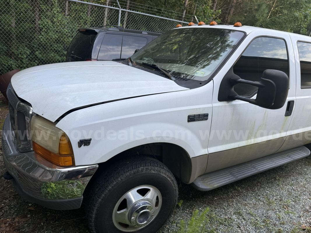 1999 FORD F-350 LARIAT DUALLY PICKUP TRUCK