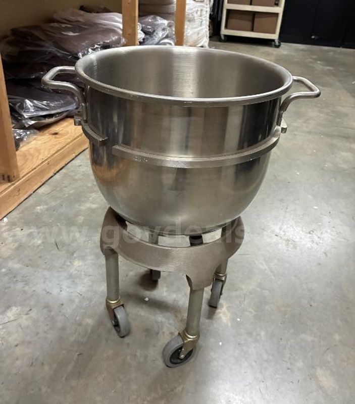Stainless Steel Mixing Bowl with Stand/PRE-OWNED/OFF-SITE/DS18561/KDJJ