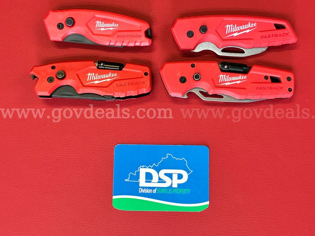 4 Milwaukee Fastback Utility Knives/PRE-OWNED/DS18606/99168/TSA