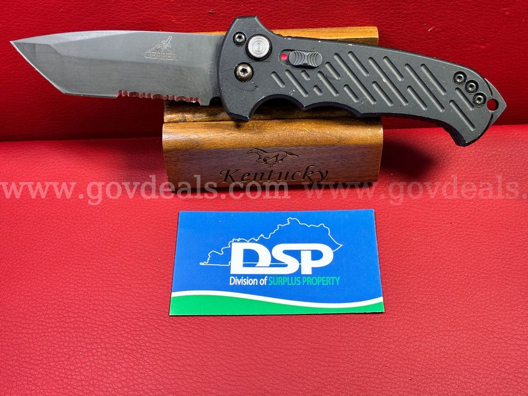 Gerber Auto 06 Tanto S30V Knife/PRE-OWNED/DS18671/99446/TSA