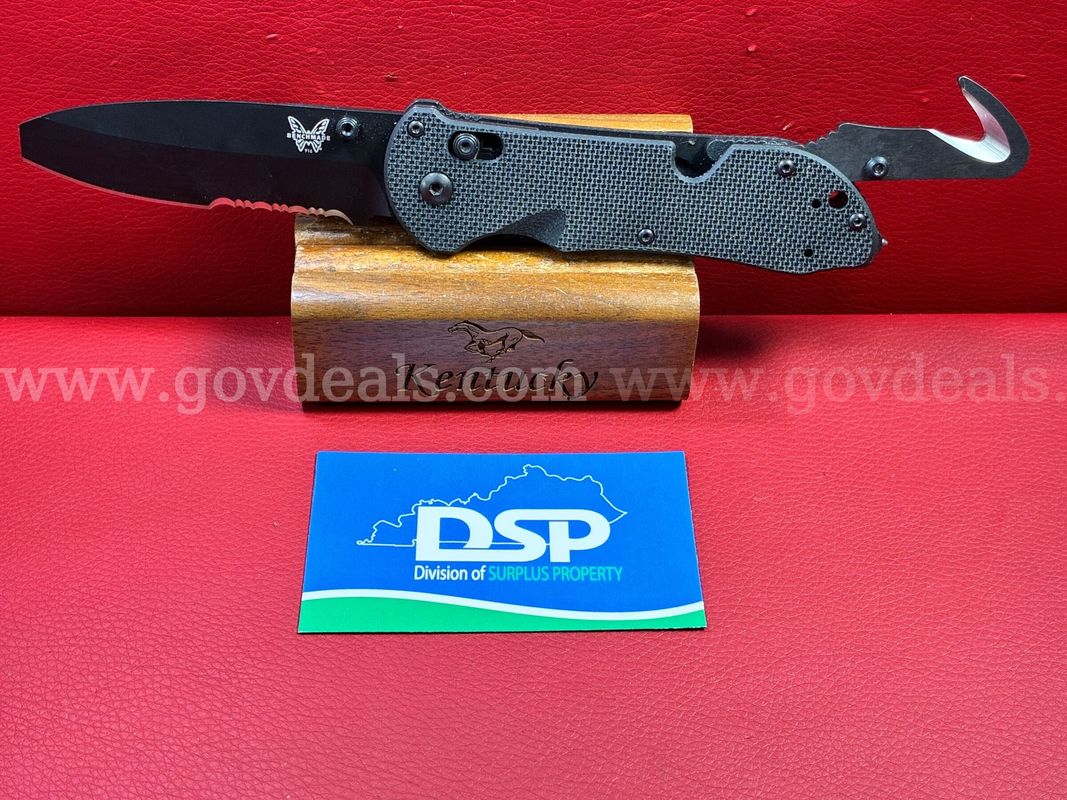 Benchmade Triage 916 N680 Knife/PRE-OWNED/DS18673/99464/TSA