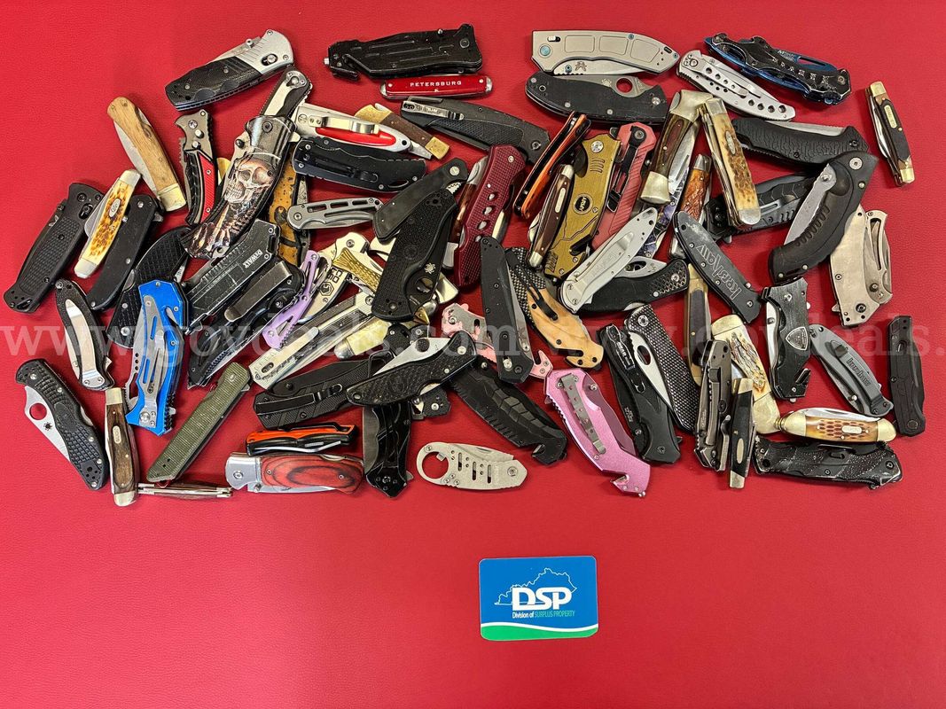 15.2 Pound Lot of Various Brand Knives/PRE-OWNED/DS18675/99486/TSA