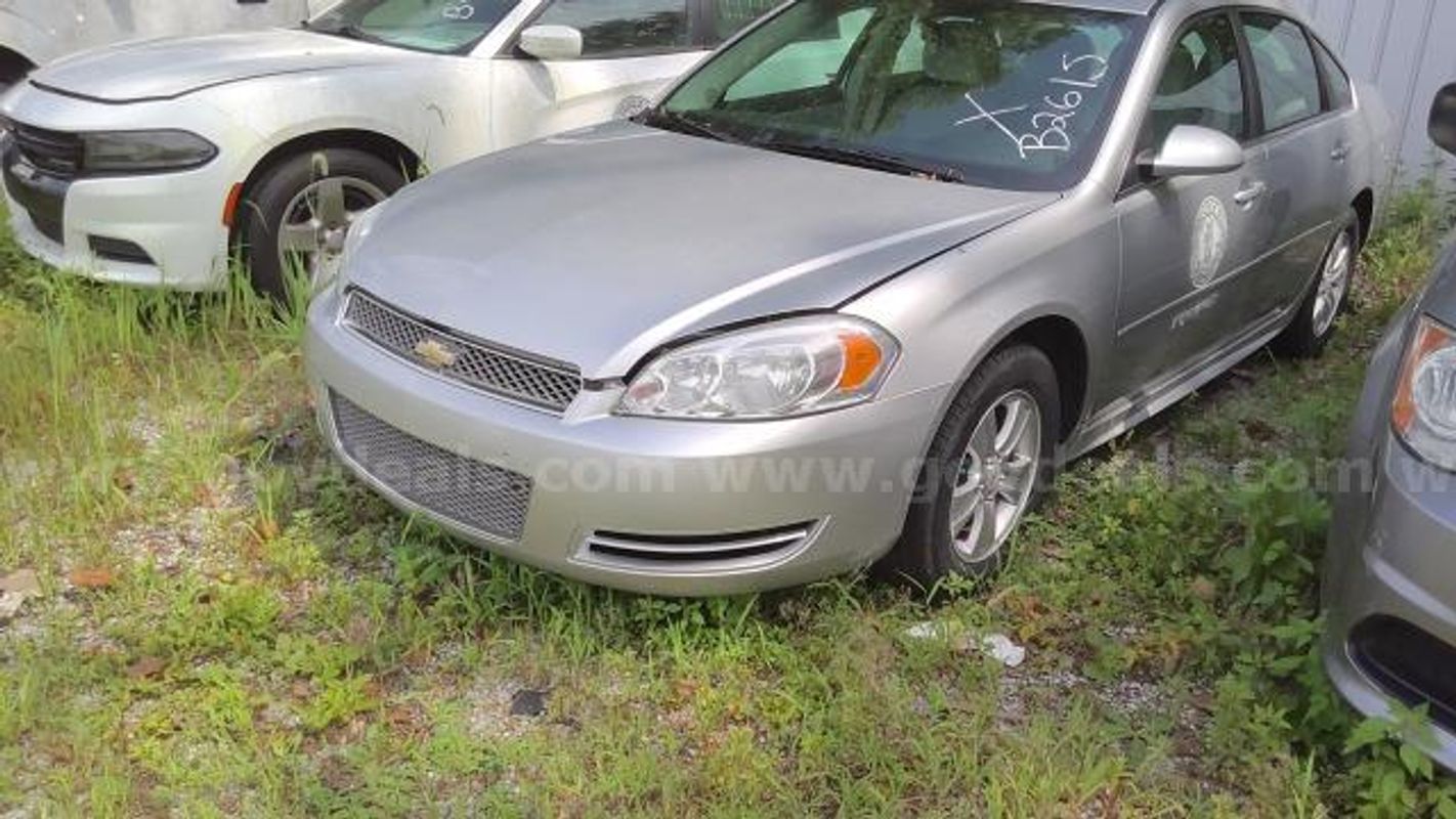 2012 CHEVY IMPALA/DS18676/99495/FLEET/KB2615/SALVAGE TITLE/OFF-SITE (1 of 8)
