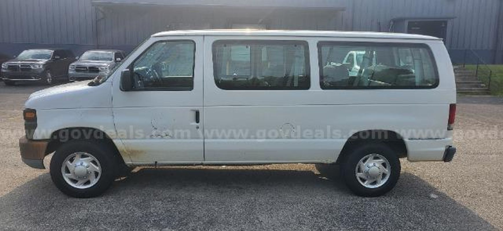 2011 FORD E-350 PASSENGER VAN/DS18668/99478/FLEET/KB1996