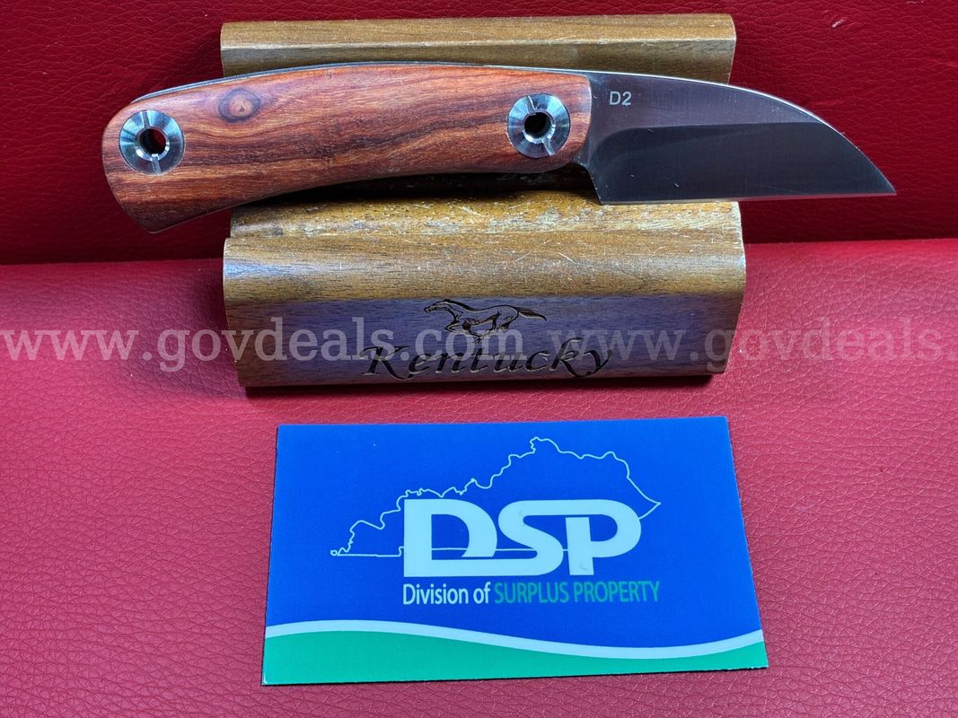 D2 Folding Knife/PRE-OWNED/DS18684/99531/TSA (1 of 11)