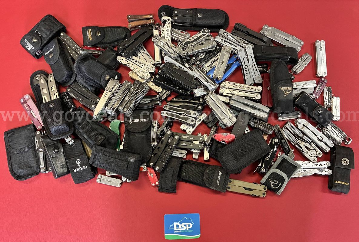 39.8 Pound Lot of Various Brand Multi-Tools/PRE-OWNED/DS18691/99555/TSA