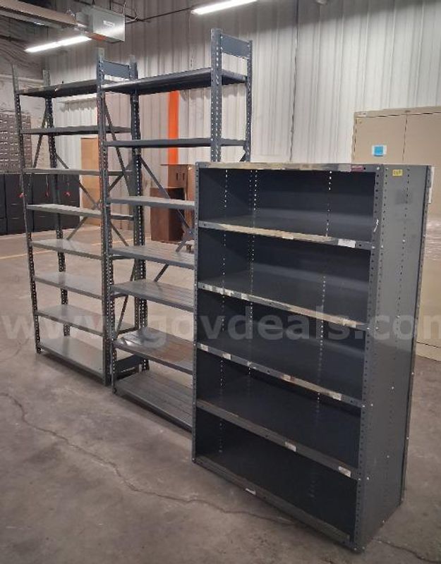 3 Metal Shelving Units/PRE-OWNED/DS18702/99594/DSP