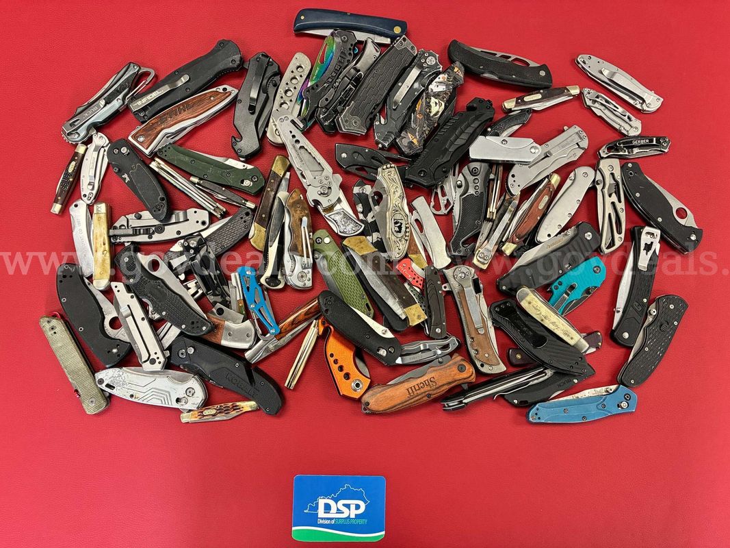 15.6 Pound Lot of Various Brand Knives/PRE-OWNED/DS18704/99599/TSA