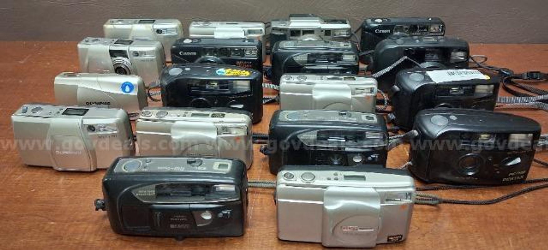 18 Portable Miscellaneous Brands Instant Cameras/PRE-OWNED/DS18719/99647/DSP