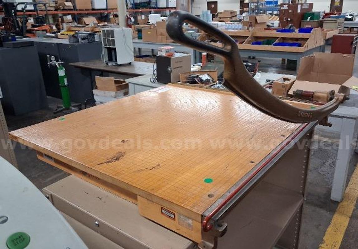 Large 30"x30" Ingento No. 7 Paper Cutter/PRE-OWNED/DS18722/99667/DSP
