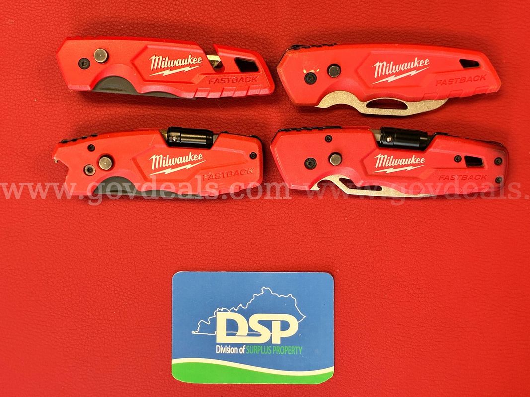 4 Milwaukee Fastback Utility Knives/PRE-OWNED/DS18726/99680/TSA