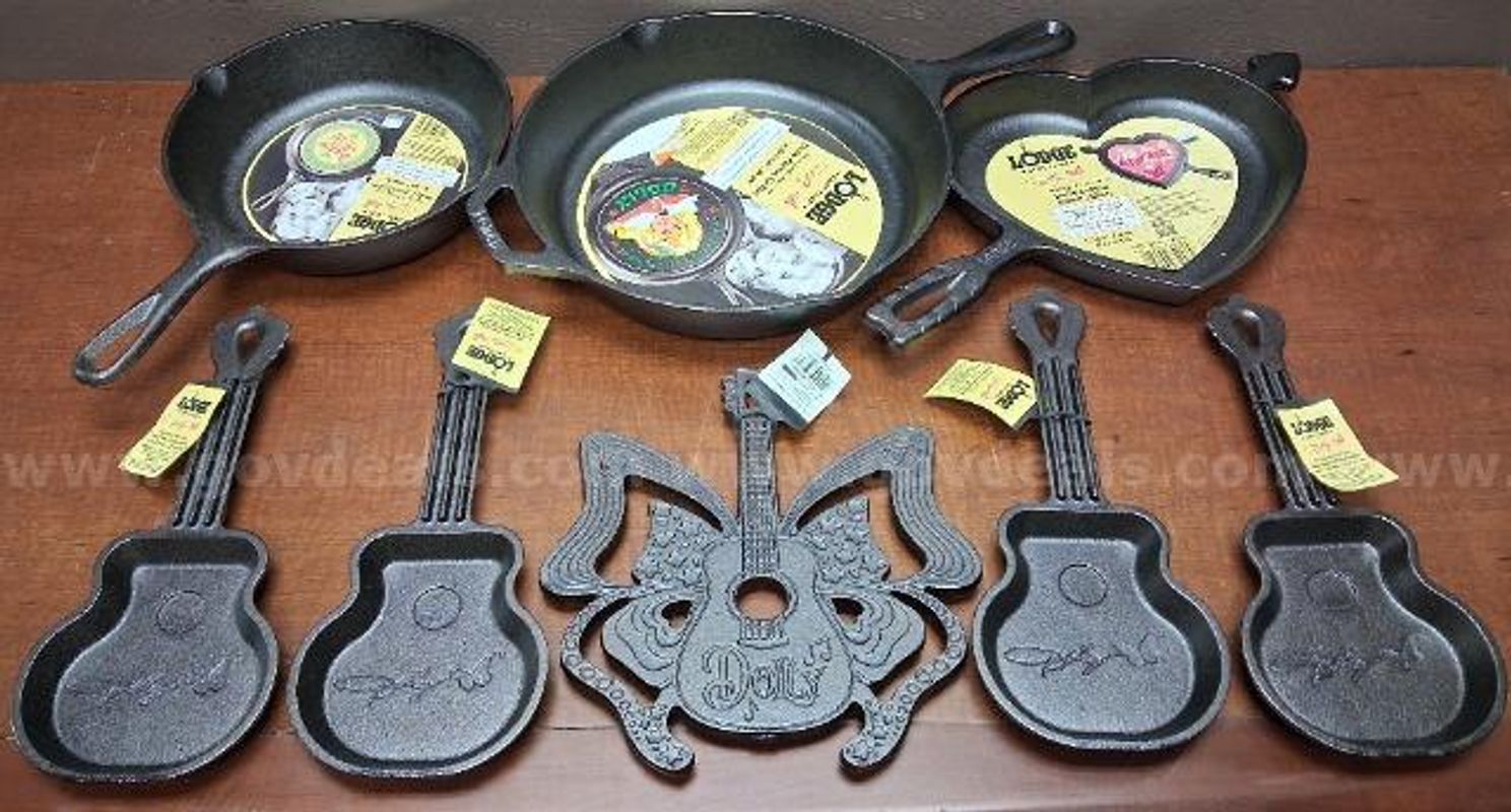 8 Dolly Parton Series Cast Iron Pans/PRE-OWNED/DS18729/99687/TSA