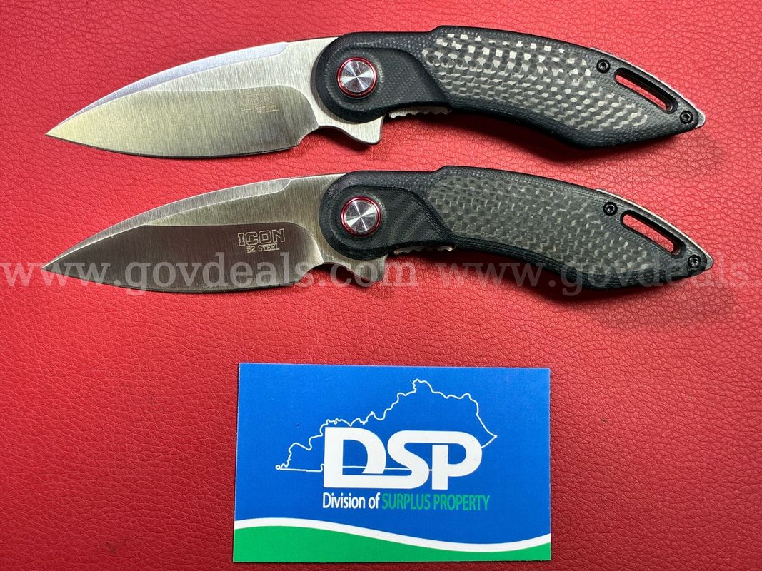 2 Icon Carbon Fiber D2 Knives/PRE-OWNED/DS18757/99876/TSA