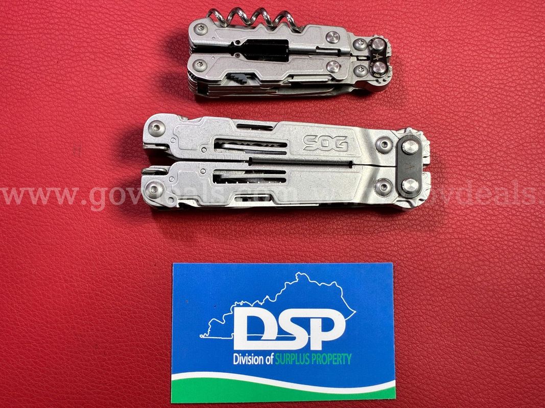 2 SOG Multi-Tools/PRE-OWNED/DS18757/99871/TSA