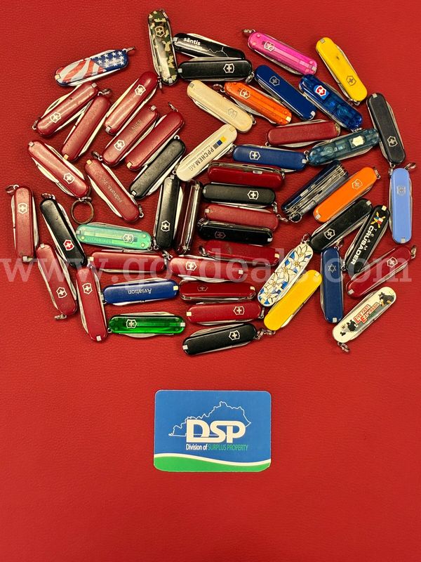 50 Victorinox Mini Swiss Army Knives/PRE-OWNED/DS18758/99879/TSA