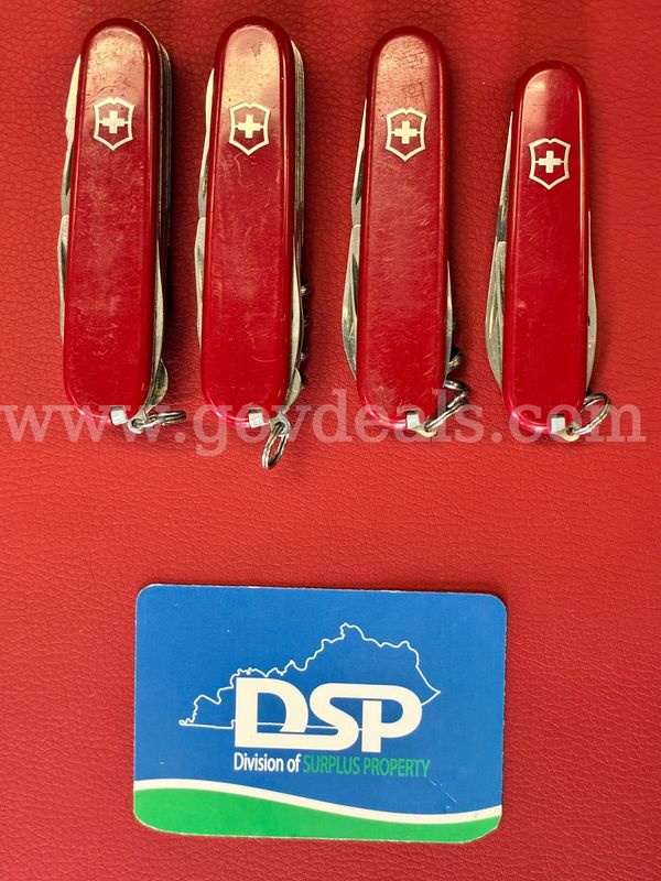 4 Victorinox Swiss Army Knives/PRE-OWNED/DS18758/99878/TSA