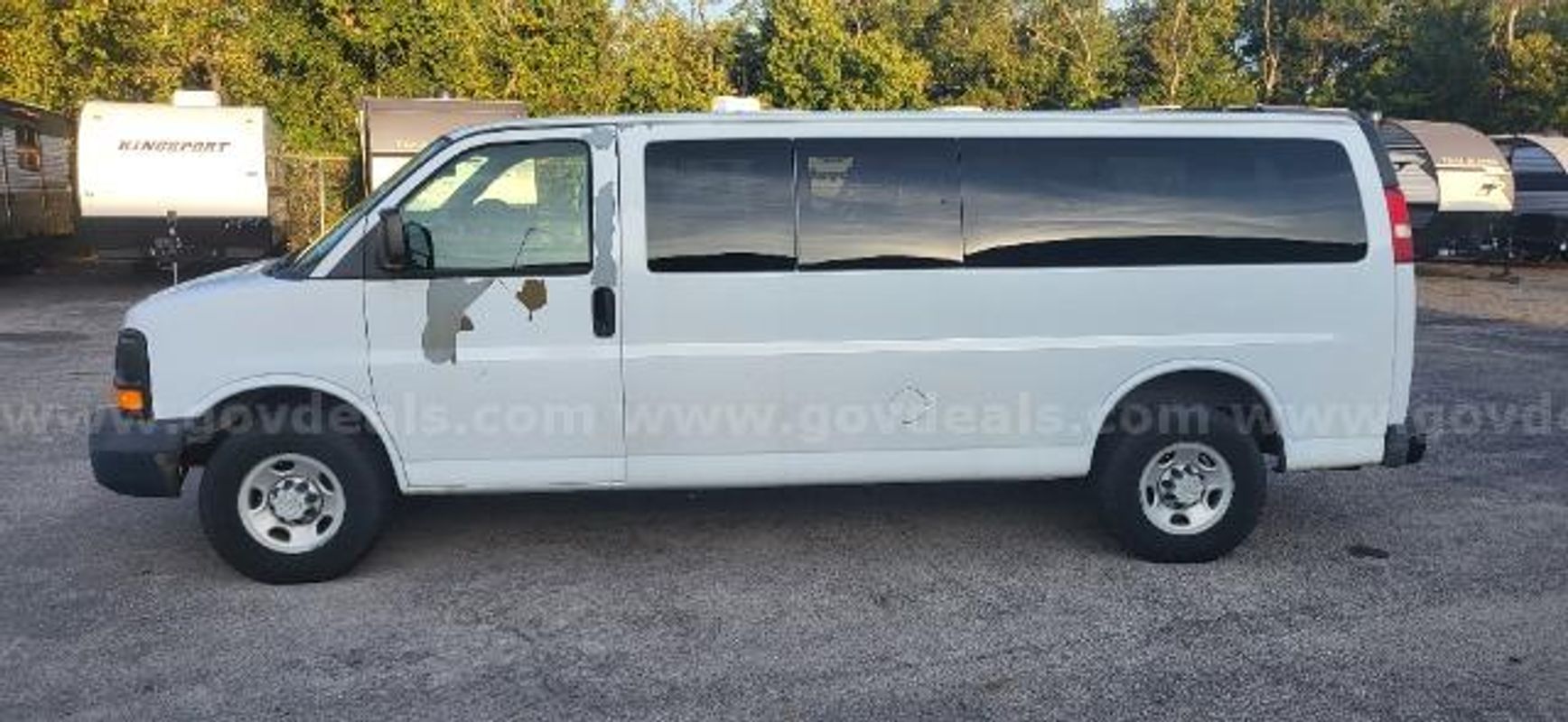 2009 CHEVY EXPRESS 3500/DS18748/99834/FLEET/KB1833