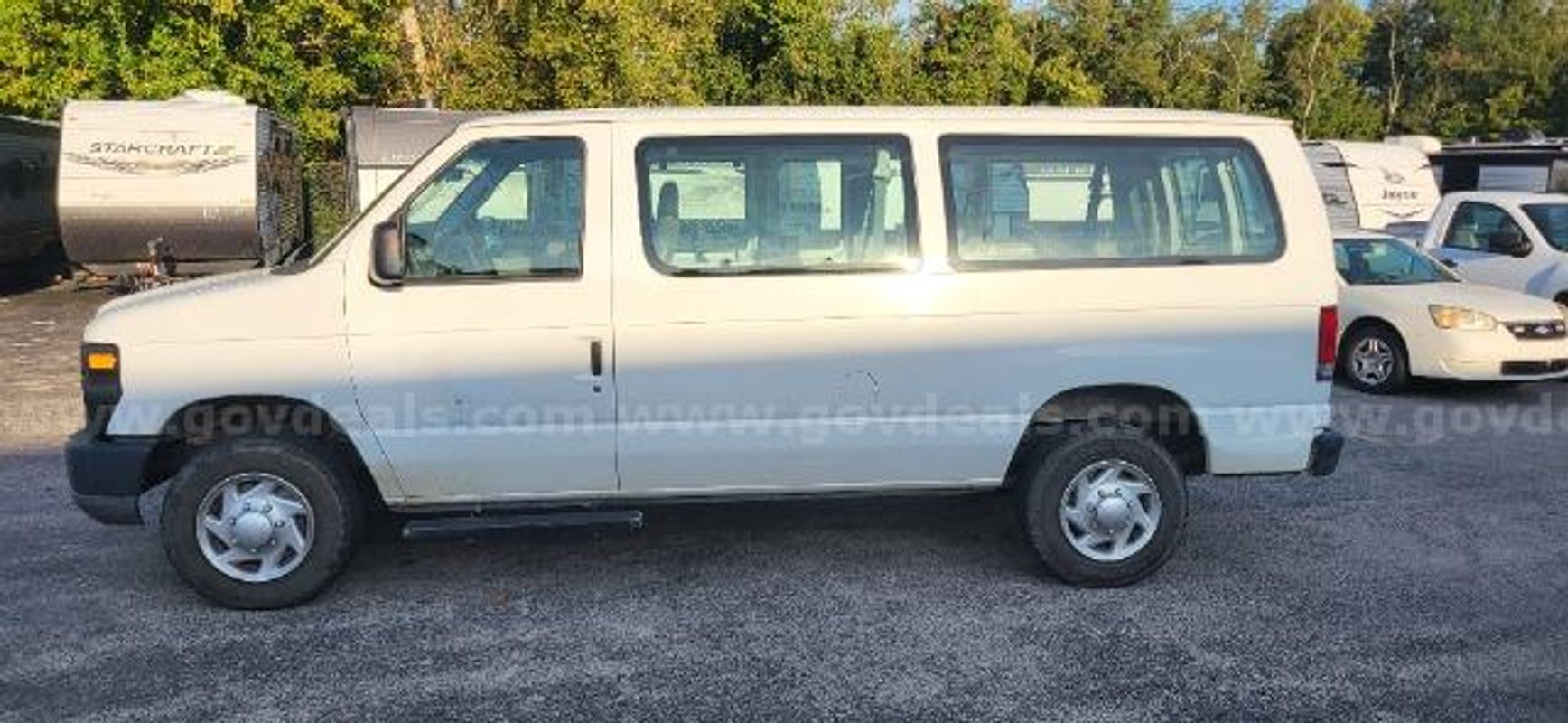 2011 FORD E-350/DS18748/99835/FLEET/KB1992