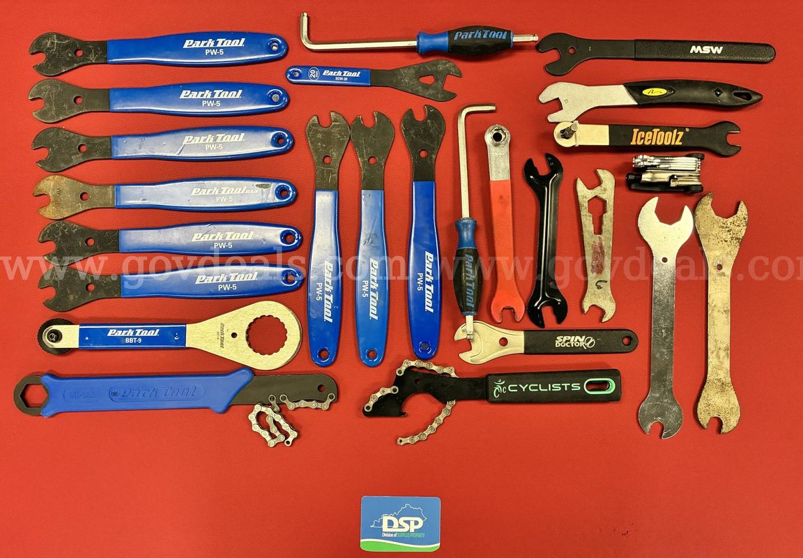 12.4 Pound Lot of Various Bike Tools/PRE-OWNED/DS18765/99929/TSA