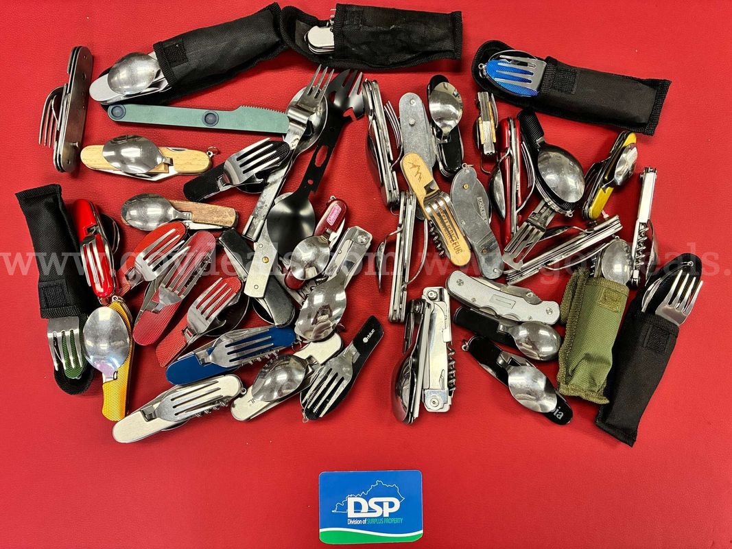 10.2 Pound Lot of Camping Multi-Tool Utensils/PRE-OWNED/DS18765/99925/TSA