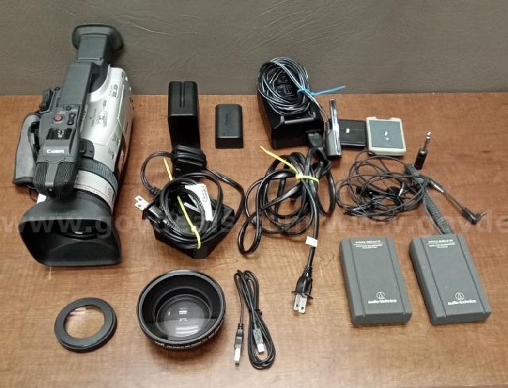 Canon GL2 Camcorder and Accessories with Case/PRE-OWNED/DS15914/86008/DSP