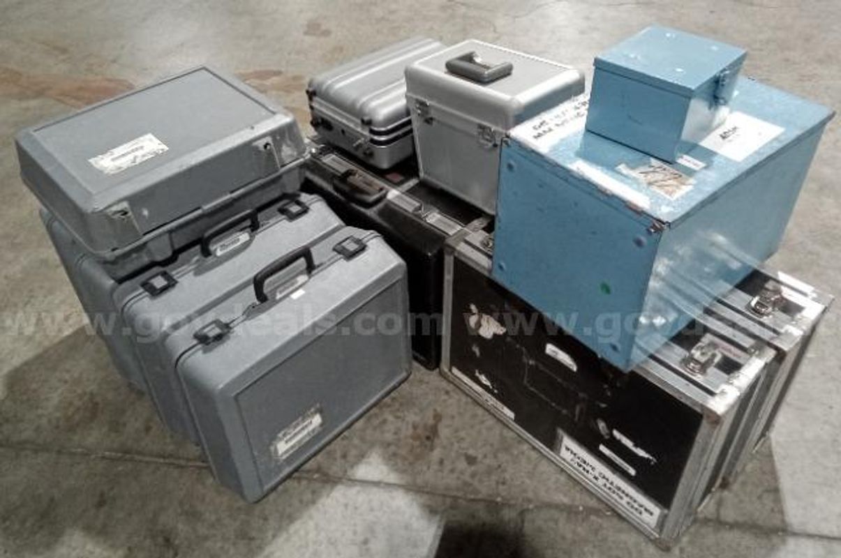 14 Hardshell Storage Cases - Miscellaneous Sizes/PRE-OWNED/DS18722/99957/DSP