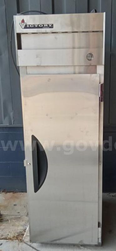 Victory Model VR-1 Commercial Refrigerator/PRE-OWNED/DS18733/99840/DSP