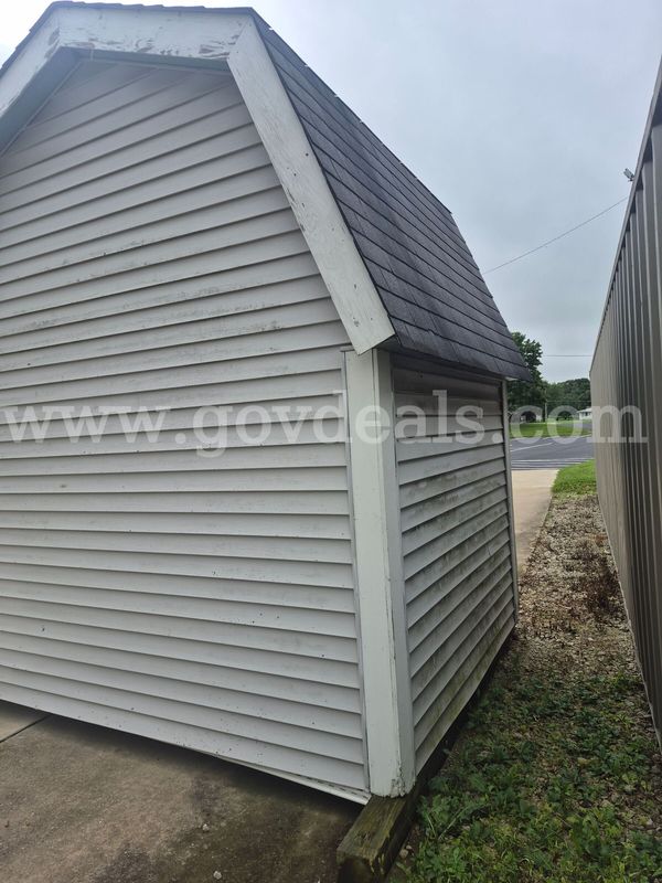 10' w x 8" d, vinyl siding