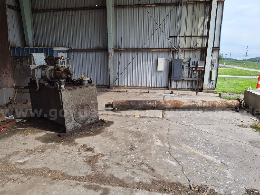 Used Large Hydraulic Push Cylinder, Tank and Power Unit