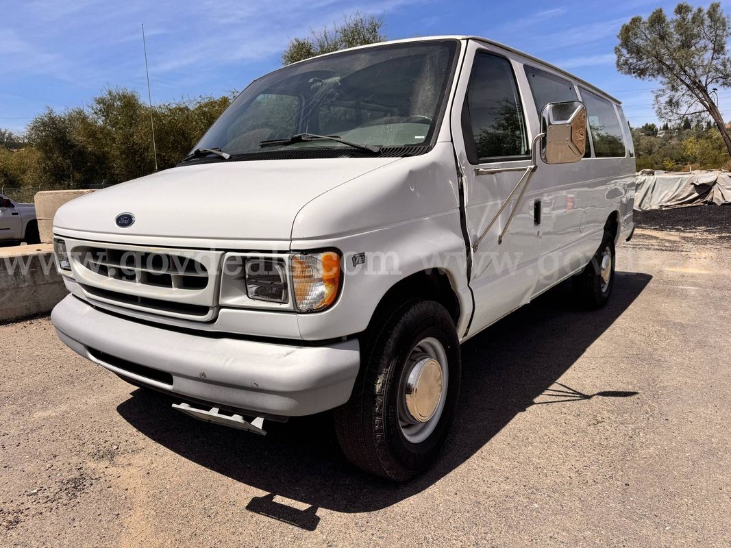 1999 Ford Econoline Wagon E-350 XL Super Duty