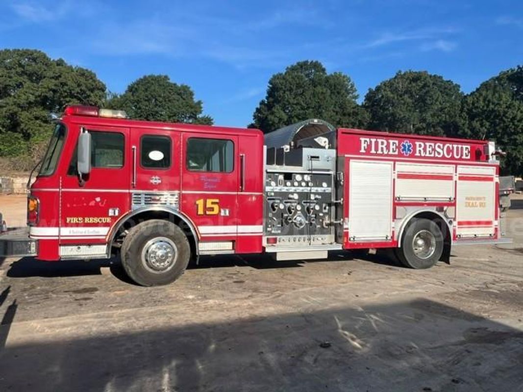 2002 FREIGHTLINER AMERICAN LaFRANCE FIRE TRUCK