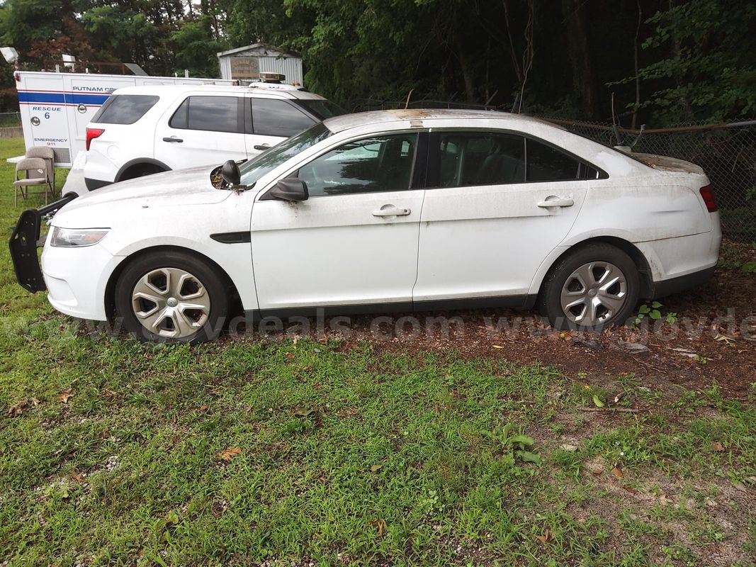 2015 Ford Taurus