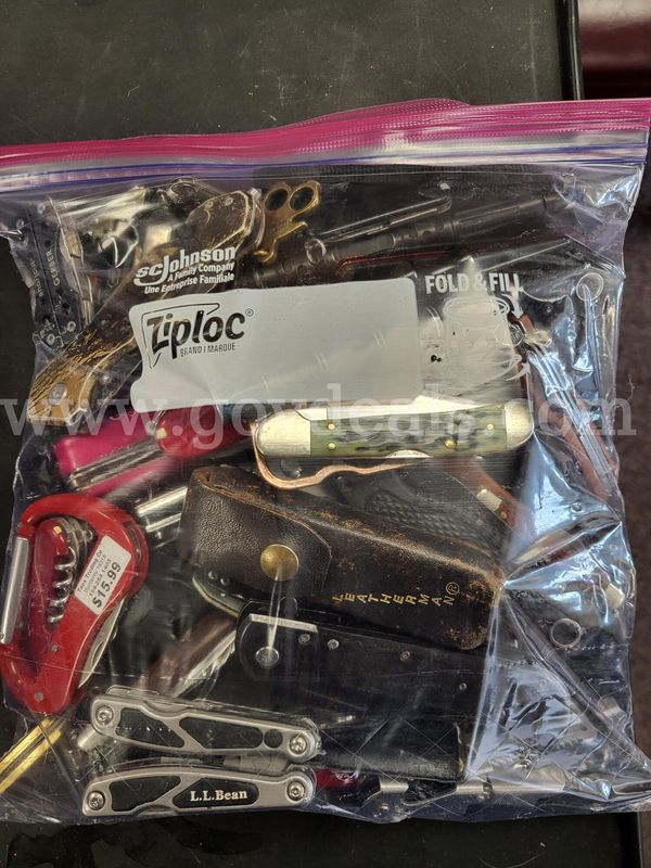 Bag of miscellaneous Knives & Multi-Tools