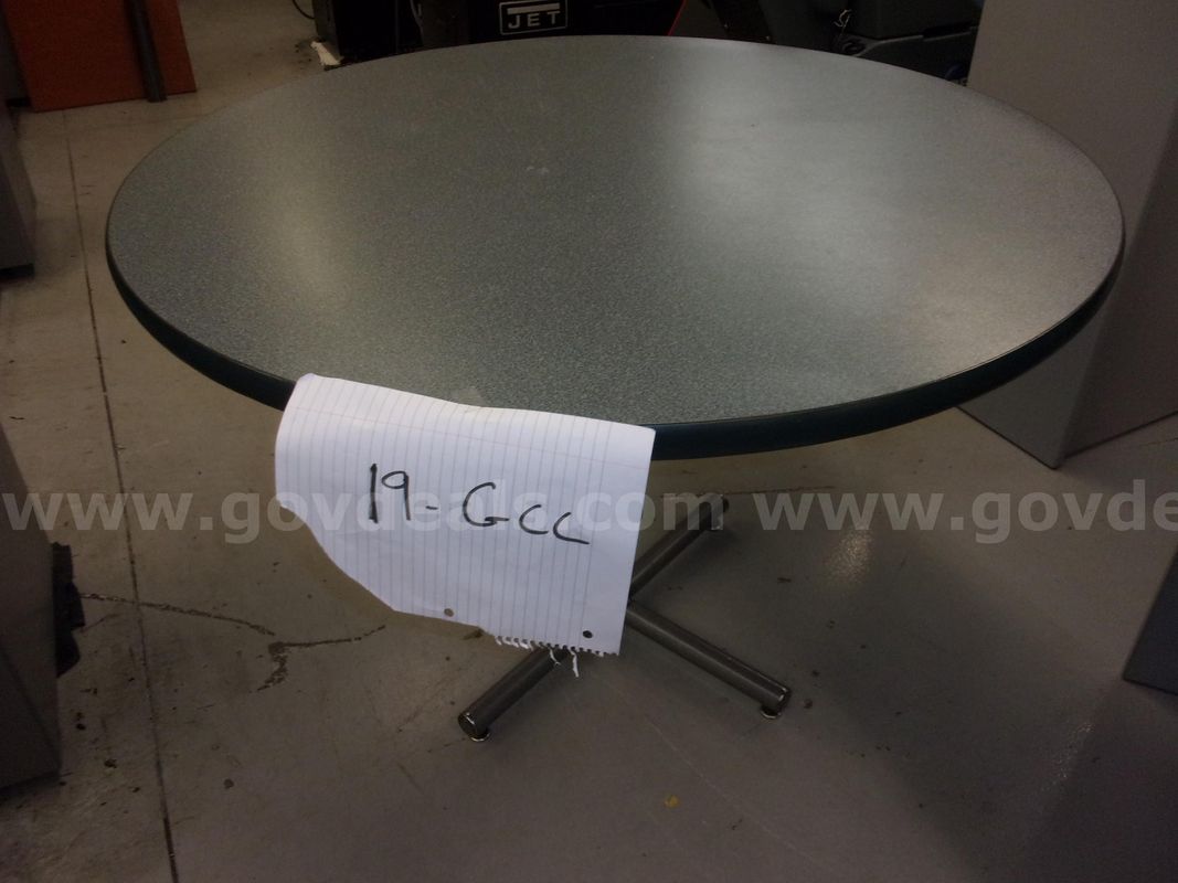 4' Round Table