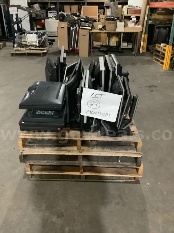 Lot of 24 Used Computer Monitors