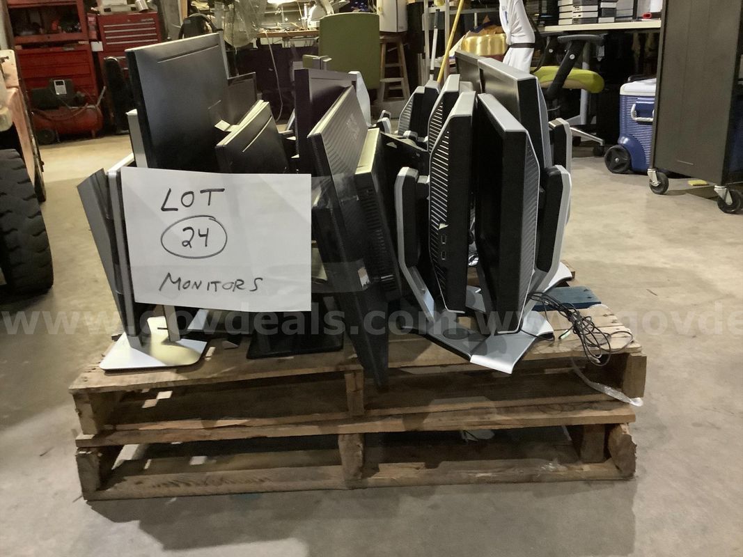 Lot of 24 Used Computer Monitors