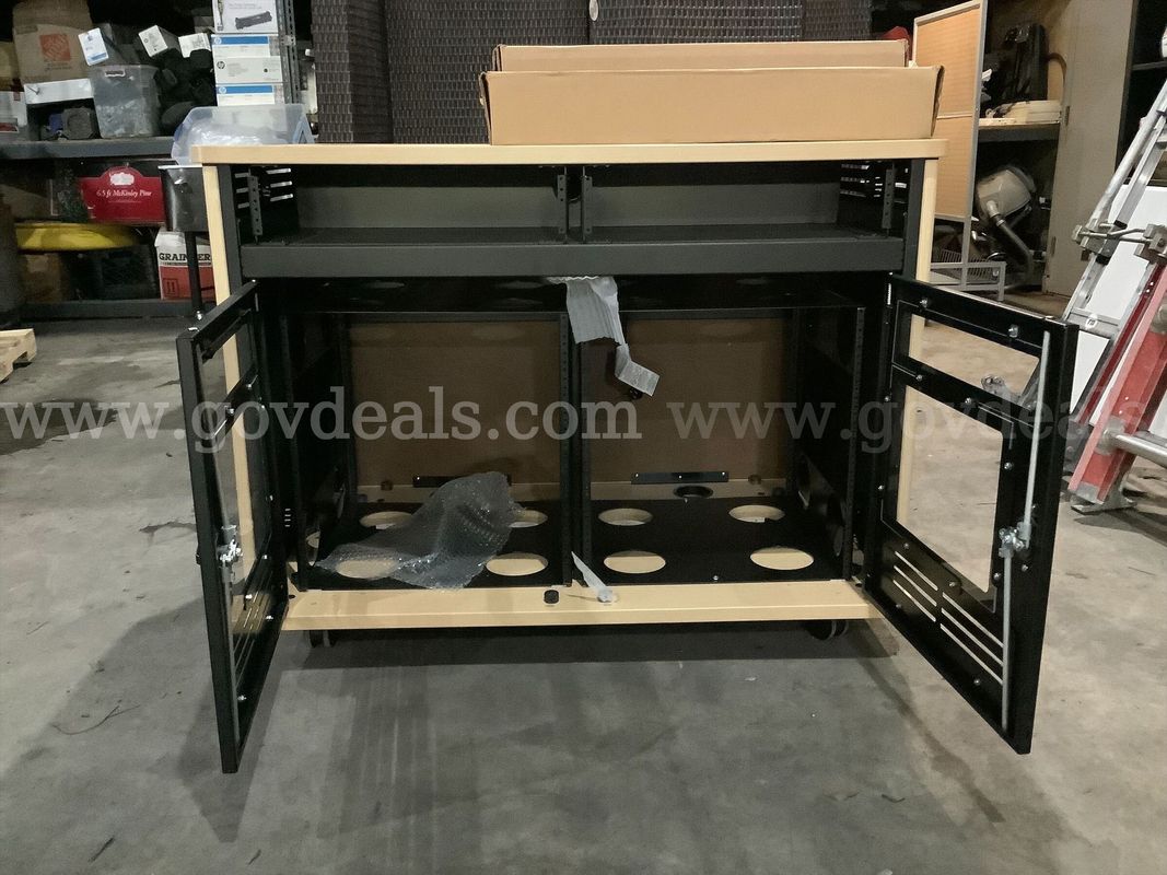 1 Used Media Cart